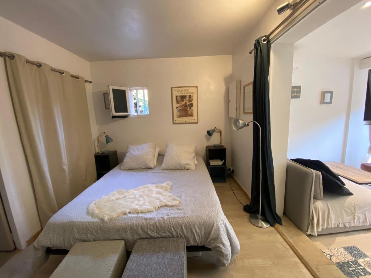 Agréable studio proche StTropez Piscine et Tennis Gassin Exterior foto