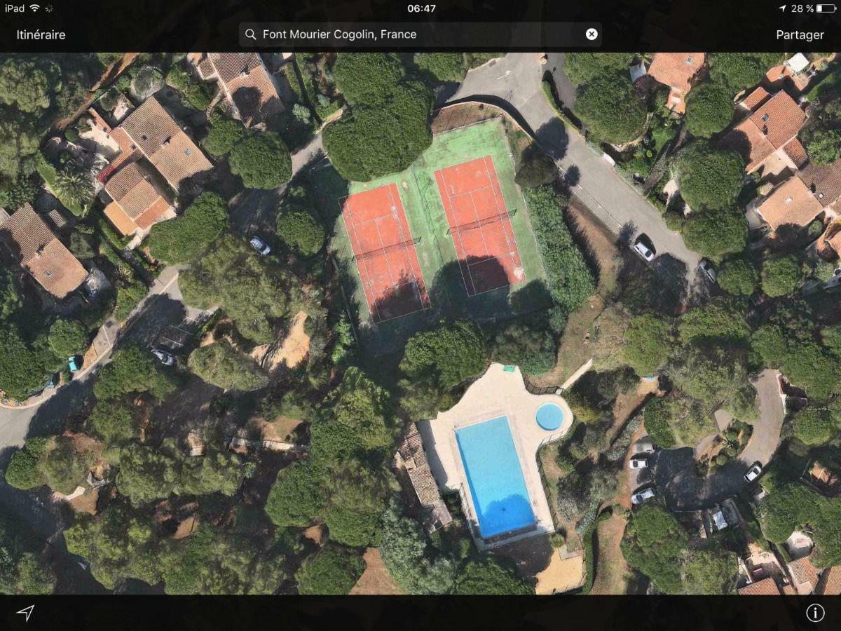 Agréable studio proche StTropez Piscine et Tennis Gassin Exterior foto